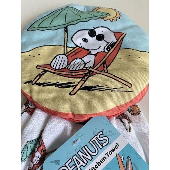 Peanuts Snoopy At The Beach Summer Hanging Kitchen Towel NEW - Picture 2 of 8